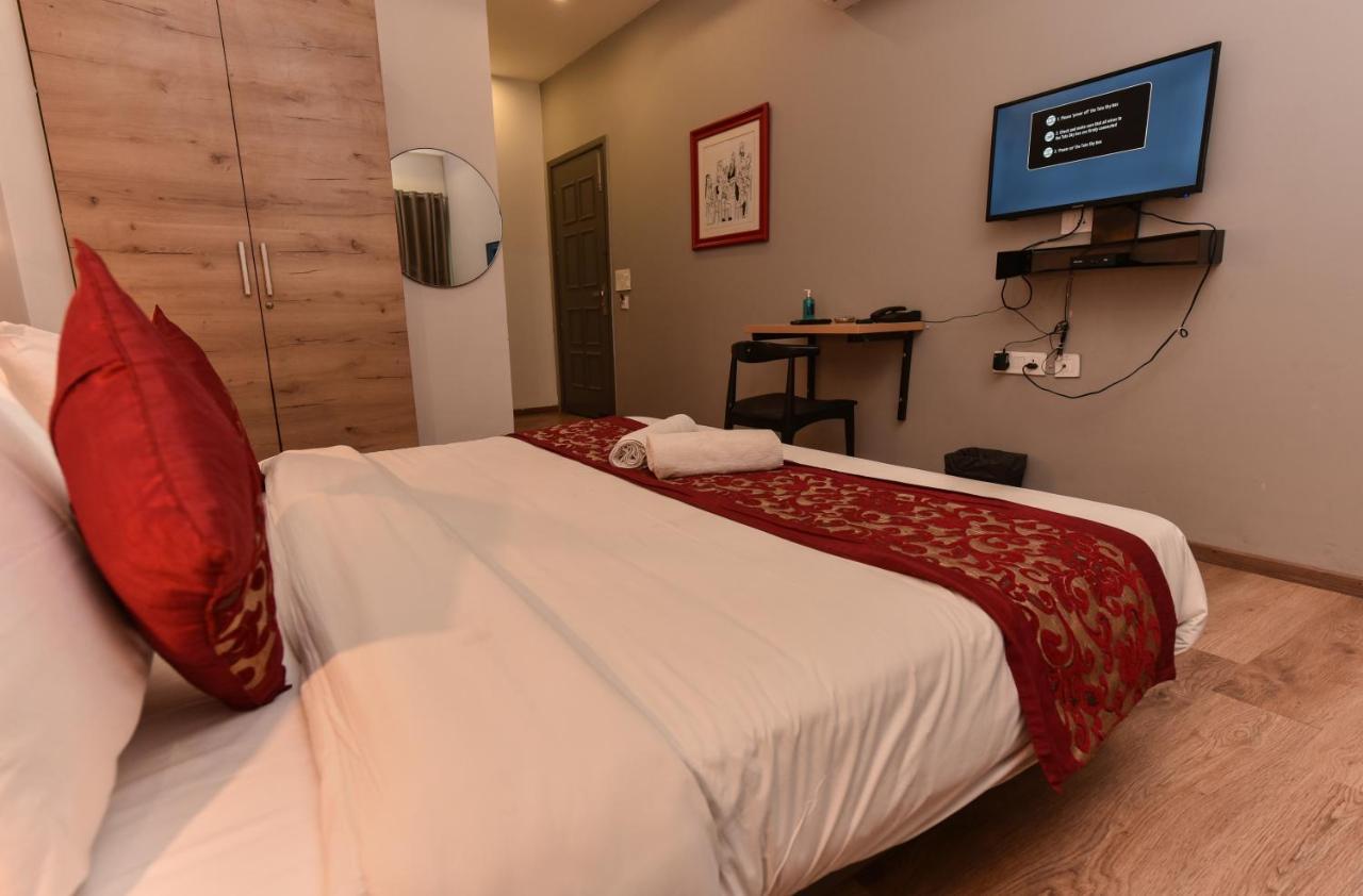 Hotel Red Saffron Neu-Delhi Exterior foto